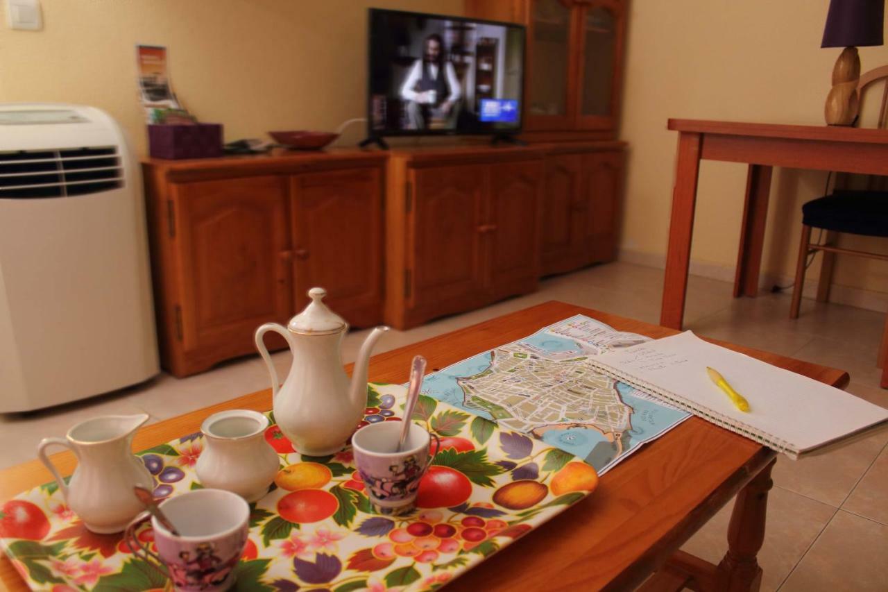 Apartamento Tres Carretas ปูแอร์โต เรอาล ภายนอก รูปภาพ